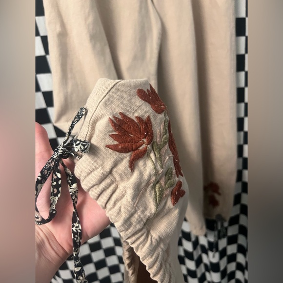 Blue Velvet whimsical embroidered joggers - Picture 10 of 16